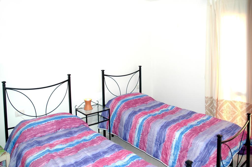 Holiday Homes Stella Marina ซาน เตโอโดโร ห้อง รูปภาพ
