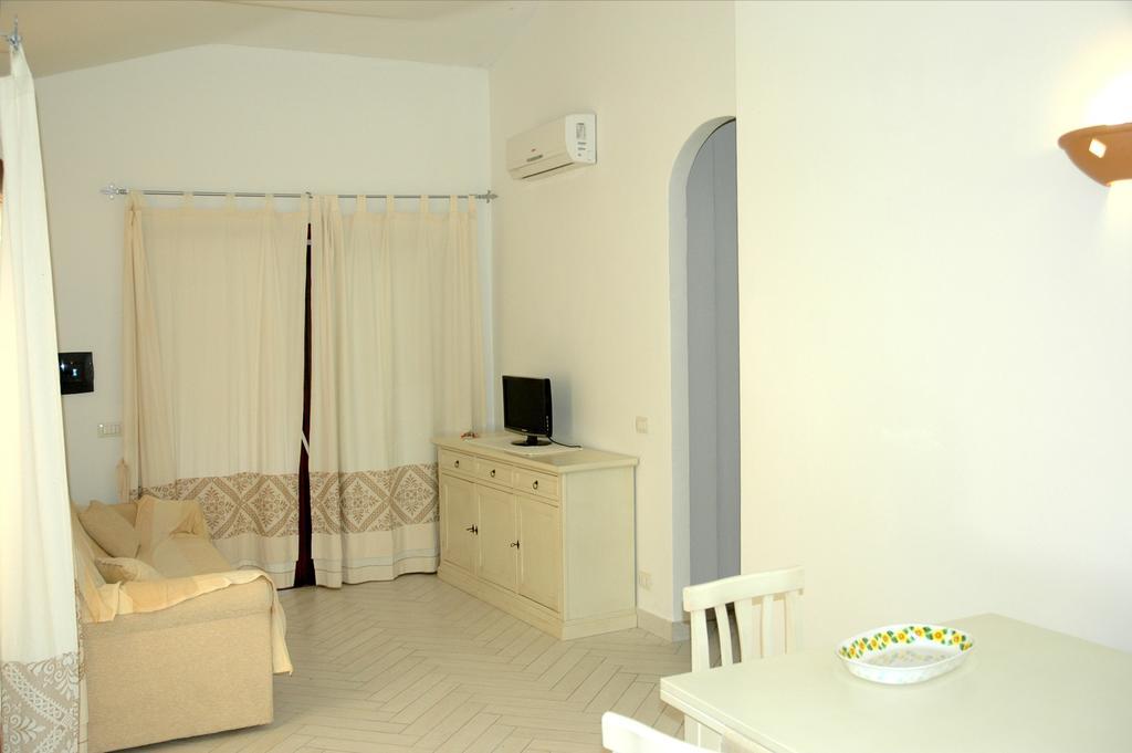 Holiday Homes Stella Marina ซาน เตโอโดโร ห้อง รูปภาพ