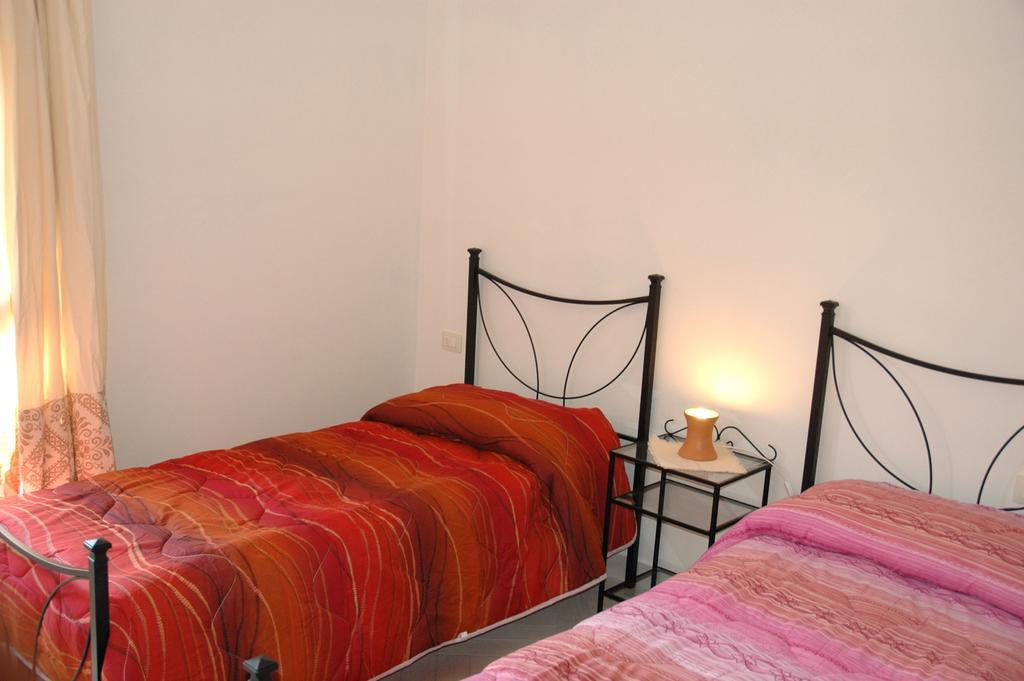 Holiday Homes Stella Marina ซาน เตโอโดโร ห้อง รูปภาพ