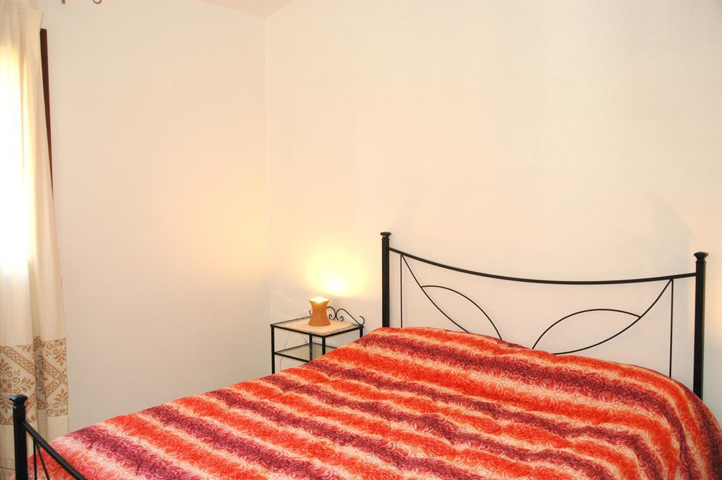 Holiday Homes Stella Marina ซาน เตโอโดโร ห้อง รูปภาพ