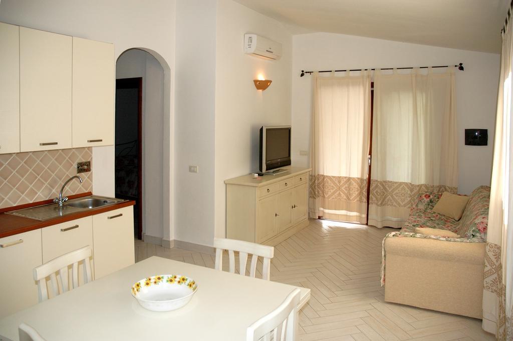 Holiday Homes Stella Marina ซาน เตโอโดโร ห้อง รูปภาพ