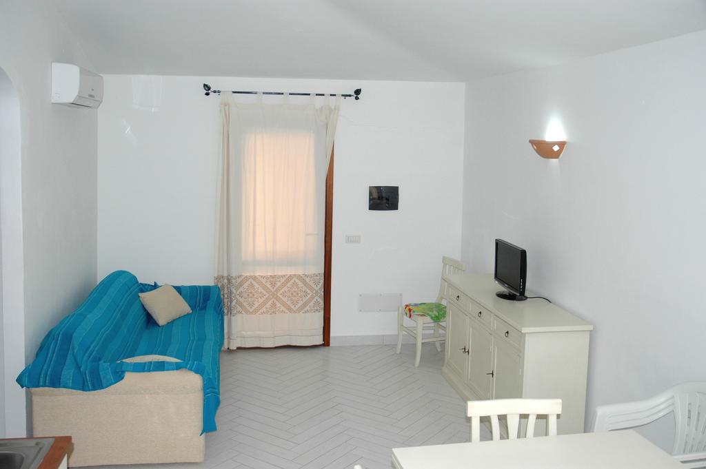 Holiday Homes Stella Marina ซาน เตโอโดโร ห้อง รูปภาพ
